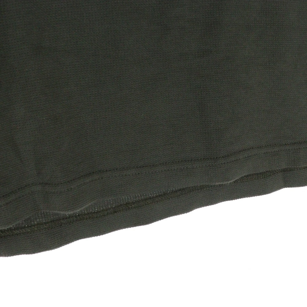 MONCLER(モンクレール) ワッペンロゴ クルーネック サーマルロングスリーブ カーキ H20918D00005 899RD