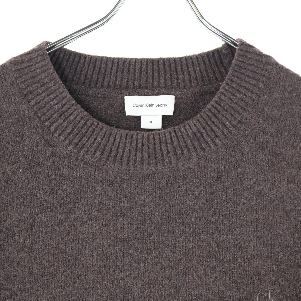 Calvin Klein Jeans(カルバンクラインジーンズ) ロゴ刺繍 クルーネック 長袖ニットセーター ブラウン J327336