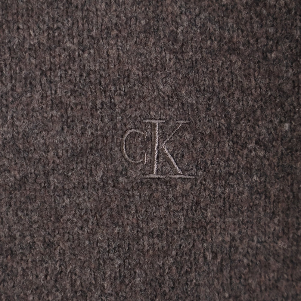 Calvin Klein Jeans(カルバンクラインジーンズ) ロゴ刺繍 クルーネック 長袖ニットセーター ブラウン J327336
