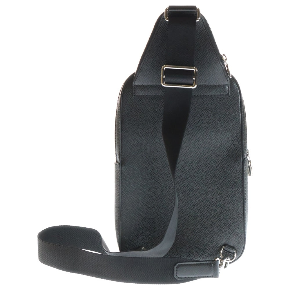 LOUIS VUITTON(ルイヴィトン) タイガ アヴェニュー スリングバッグ ブラック レザー RFID M30863