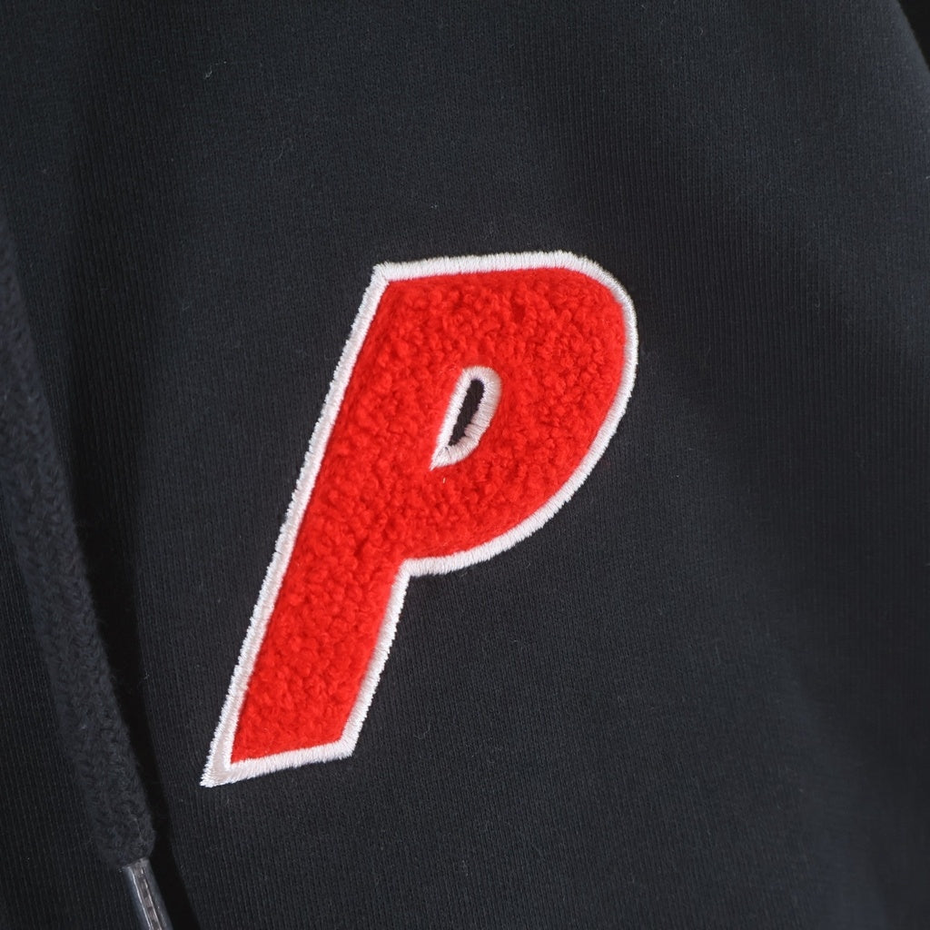 Palace Skateboards(パレススケートボーズ) TRI-CHENILLE HOOD 刺繍ロゴ スウェットプルオーバーパーカー ブラック