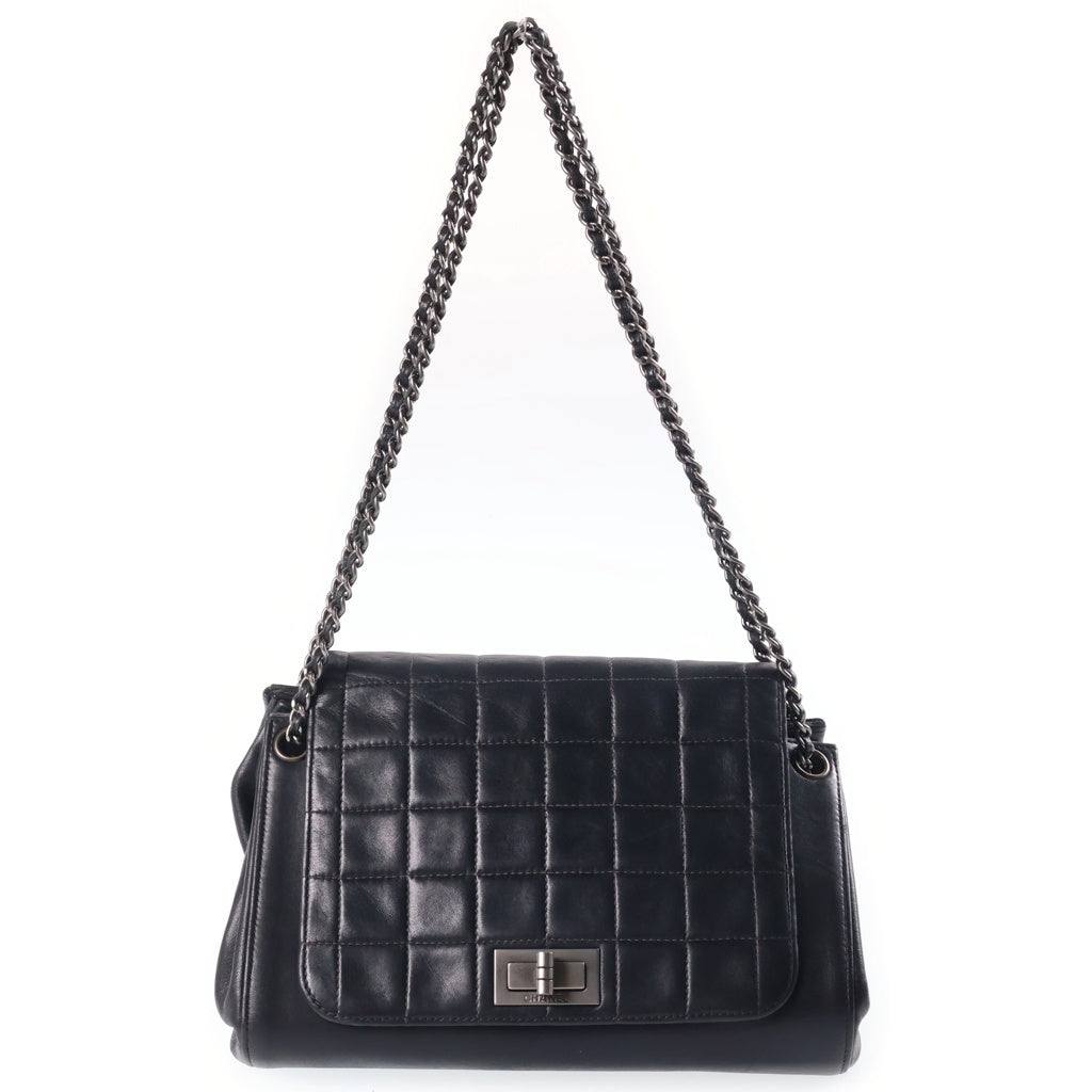 CHANEL(シャネル) チョコバー 2.55 チェーンショルダーバッグ ラムスキン ブラック シルバー金具 レディース