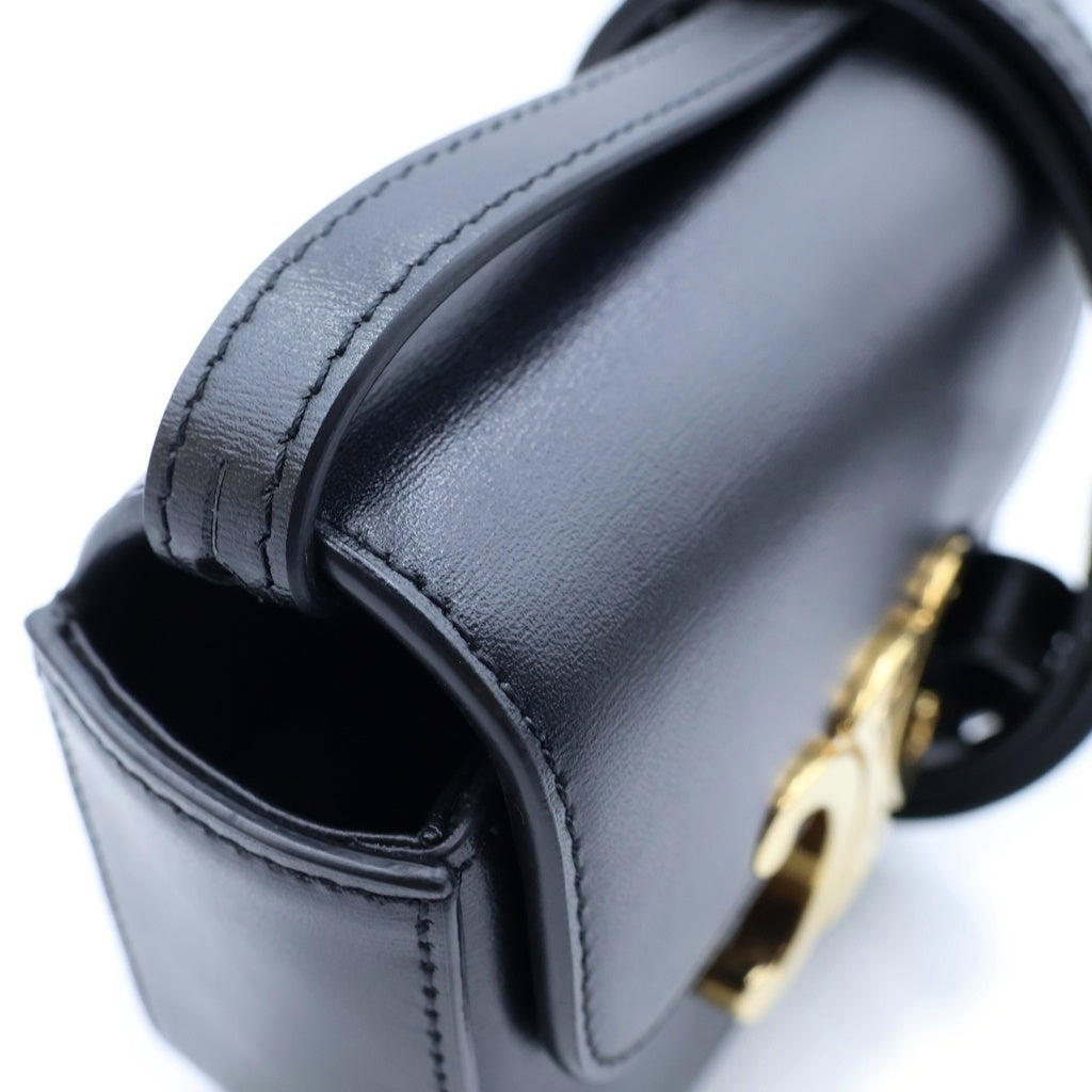 CELINE(セリーヌ) トリオンフ ミニクロード ショルダーバッグ ブラック レザー ゴールド金具 レディース