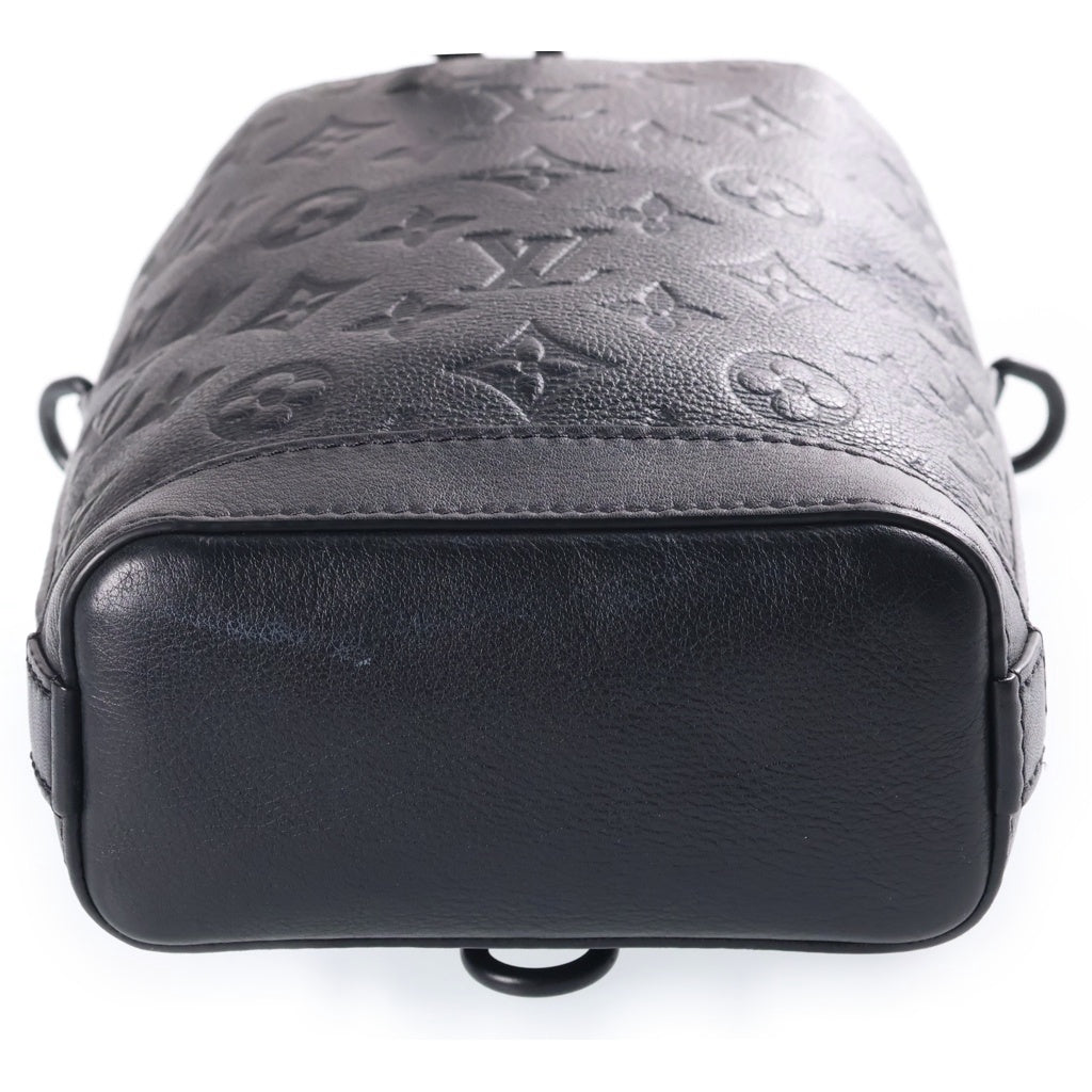 LOUIS VUITTON(ルイヴィトン) モノグラムシャドウ ノエスリング ショルダーバッグ レザー ブラック M82248 レディース