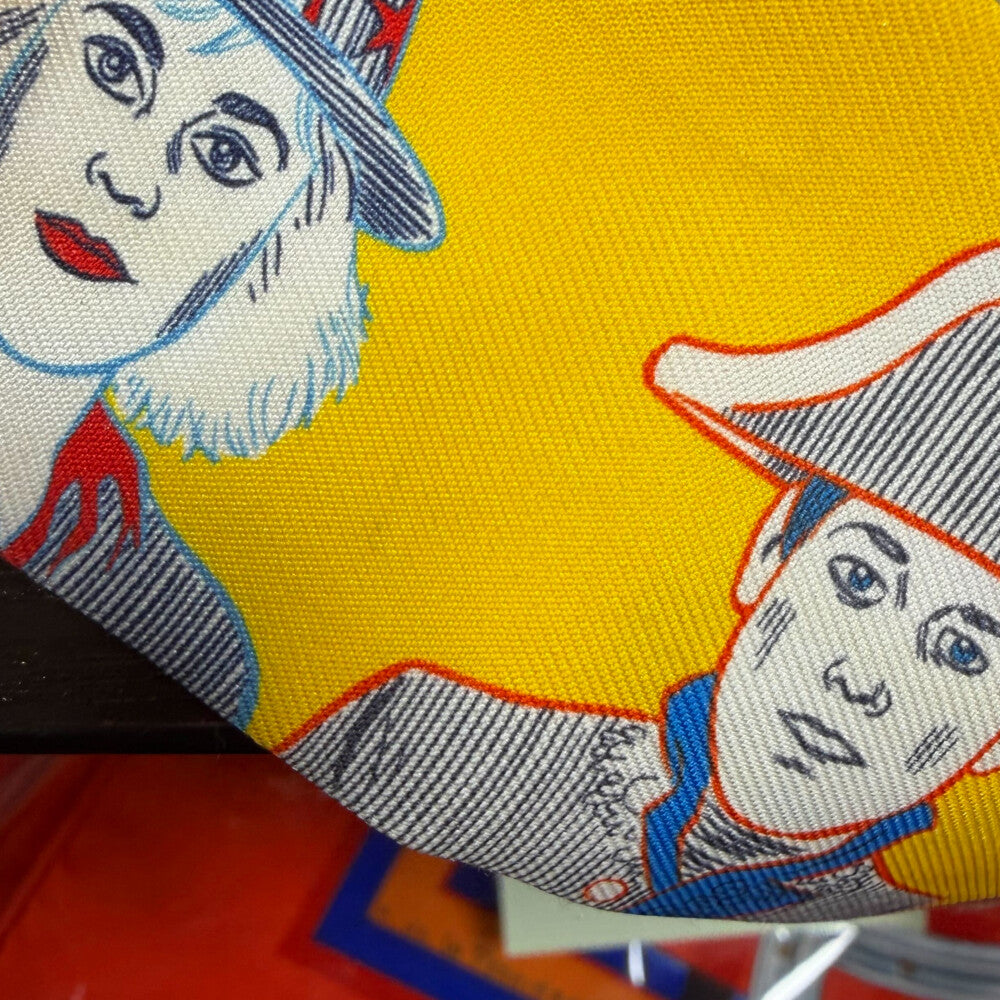 HERMES(エルメス) DRESS CODE ドレスコード ツイリー スカーフ イエロー系 シルク 063780S